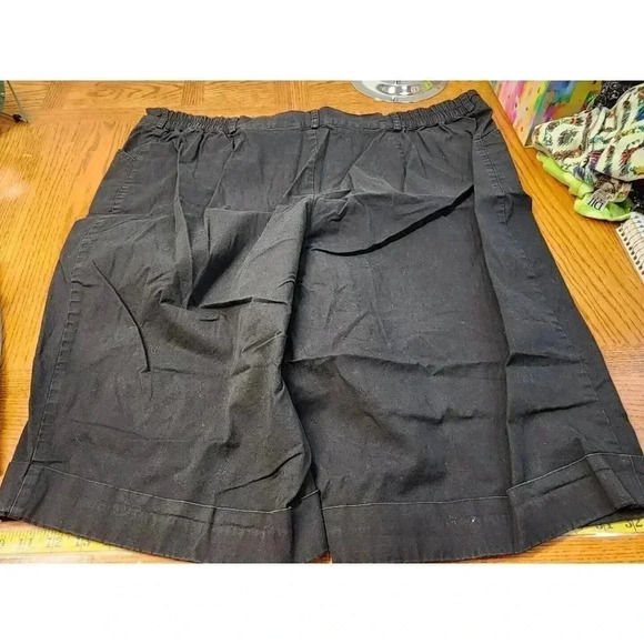 White Stag Black Bermuda Shorts Plus Size 24W - Picture 2 of 4